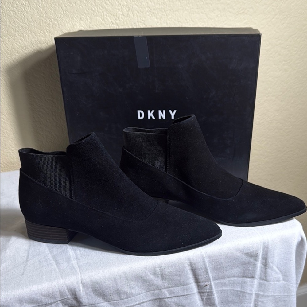 DKNY Black Ankle Booties Sleek Minimalist Design